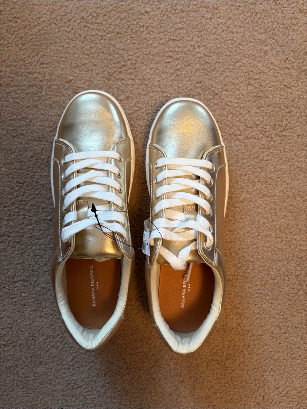 NWT Banana Republic Gold Metallic Low-Top Sneakers with White Laces